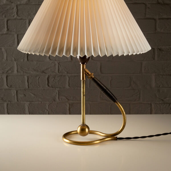Le Klint 306 Table or Wall Lamp in Brass by Kaare Klint, Denmark, 1960s - Image 6